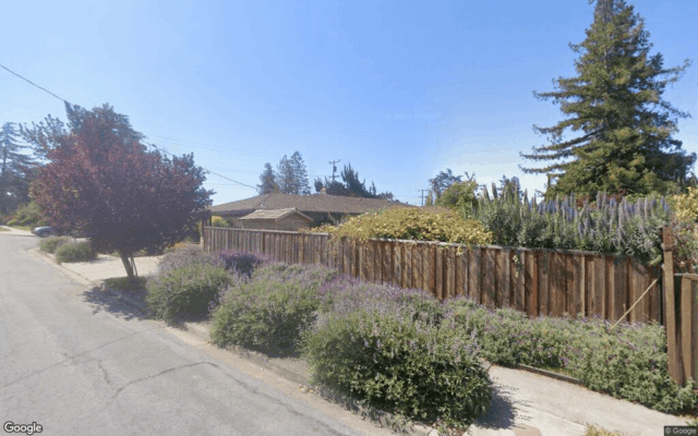 Venda fechada em Fremont: US$ 3,1 milhões para uma casa 1123 Farragut Drive - Google Street View