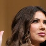 Ver: Kristi Noem testemunha perante o Comitê de Segurança Interna da Câmara