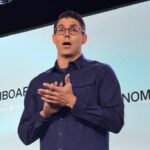 Viajando a bordo com a corrida de Rivian pela autonomia