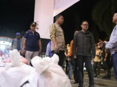 Vice-Ministro do Interior, Bima Arya, visita posto de comando de desastres na cidade de Solok: enfatiza coordenação governamental, comunicação e ação rápida Vice-Ministro do Interior, Bima Arya, visita posto de comando de desastres na cidade de Solok: enfatiza coordenação governamental, comunicação e ação rápida