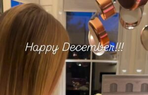 Victoria Beckham presenteia sua filha Harper, de 14 anos, com SETE calendários do advento diferentes, incluindo um caro de beleza de £ 160 e uma oferta da Gucci Victoria Beckham presenteou sua filha Harper com sete calendários do advento neste Natal