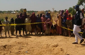 Vídeo: Nigerianos em aldeia bombardeada pelos EUA descrevem o que aconteceu Vídeo: Nigerianos em aldeia bombardeada pelos EUA descrevem o que aconteceu