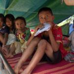 Vídeo: Reportagens da Al Jazeera do campo de deslocados cambojanos