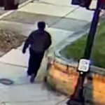 O clipe mostrava o suposto suspeito virando uma esquina após deixar a área onde ocorreu o tiroteio, na Brown University, em 13 de dezembro de 2025.