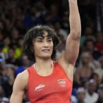 Vinesh Phogat sai da aposentadoria e se preparará para as Olimpíadas de LA 2028