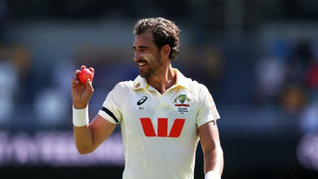 Wasim Akram melhor do que eu, diz Starc depois de ultrapassar o postigo da lenda do Paquistão
