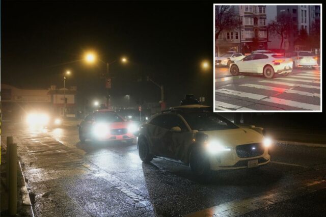 Waymo lança atualização de software após apagão de robotaxis encalhados em São Francisco
