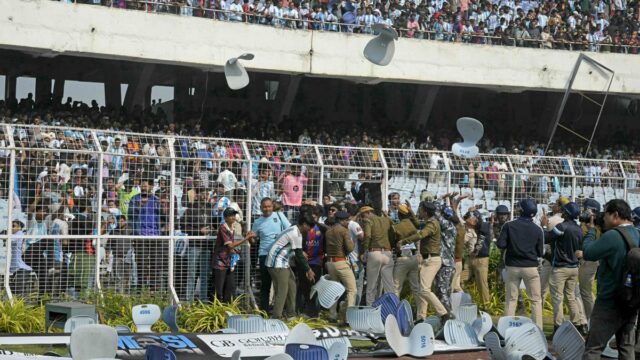 West Bengal CM Mamata Banerjee pede desculpas a Lionel Messi West Bengal CM Mamata Banerjee pede desculpas a Lionel Messi pela má gestão do GOAT Tour