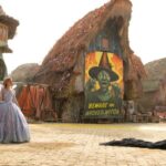 'Wicked: For Good': Paul Tazewell atualizou a aparência de Elphaba e incorporou o estilo de Audrey Hepburn nos designs de Glinda