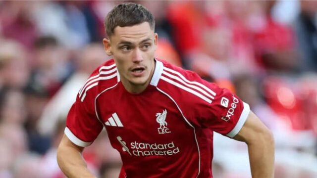 Wirtz brilha em Anfield, Liverpool vence Wolves por 2-1 Wirtz brilha em Anfield, Liverpool vence Wolves por 2-1