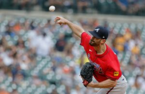 Yankees previstos para assinar contrato de US$ 4 milhões com o veterano do Braves após o ano de ruptura Atlanta Braves pitcher Tyler Kinley