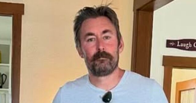 YouTuber Adam the Woo morto aos 51 anos: polícia chamada após amigo descobrir corpo