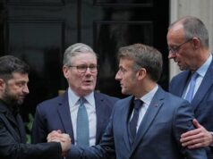 Zelensky resiste à pressão de Trump enquanto as negociações de paz correm risco de colapso Zelensky resiste à pressão de Trump enquanto as negociações de paz correm risco de colapso