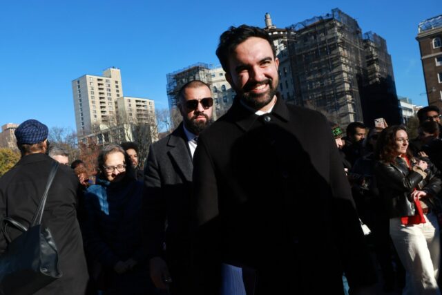 Zohran Mamdani posta vídeo sobre direitos dos imigrantes em meio Zohran Mamdani posta vídeo sobre direitos dos imigrantes em meio a ataques do ICE