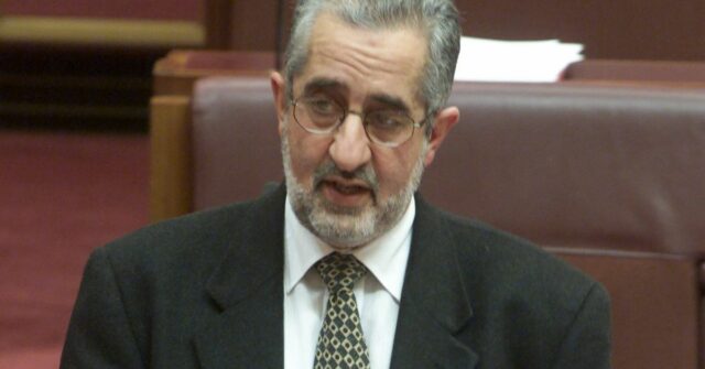 Nick Bolkus como senador em 1996.