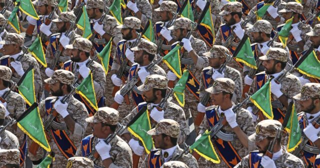 Masoud Pezeshkian, o presidente do Irã, responde a perguntas da mídia em uma coletiva de imprensa em Nova York, sexta-feira, 26 de setembro de 2025. 