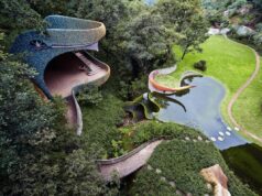 10 Airbnbs exclusivos mais populares do mundo, de acordo com a mídia social North Cascades Haven at the River Cabin – Marblemount, Washington, U.S.