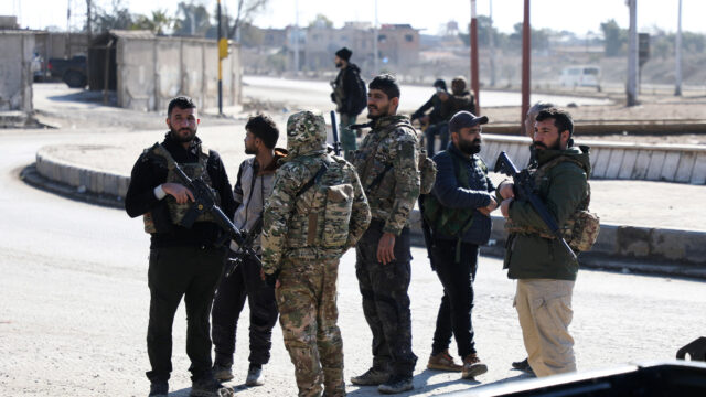 Governo sírio e SDF concordam com cessar-fogo de quatro dias
