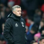 O técnico do Manchester United, Michael Carrick, comemora no final da partida da Premier League entre Manchester United e Arsenal em Old Trafford, em 2 de dezembro de 2021