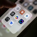 A IA economiza tempo? Os executivos dizem que sim, os funcionários dizem que não.