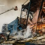 As forças russas lançaram um ataque com mísseis contra um armazém de uma empresa civil no subúrbio de Kharkiv