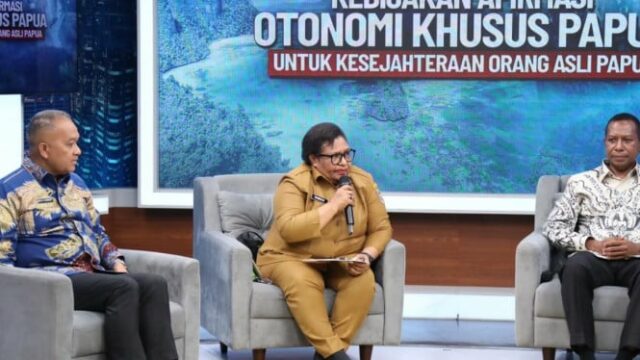 A Vice-Ministra do Interior, Rebekah, enfatiza a inovação e os A Vice-Ministra do Interior, Rebekah, enfatiza a inovação e os serviços públicos através da Autonomia Especial, acelerando a prosperidade da Papua