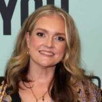 Termina Conosco A autora Colleen Hoover revela diagnóstico de câncer