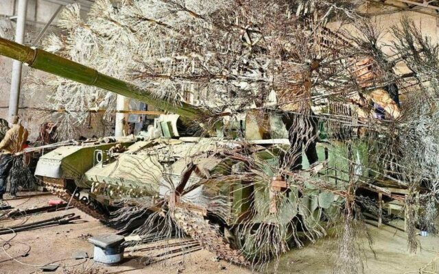 A blindagem de tanque 'dente-de-leão' da Rússia pode funcionar A blindagem de tanque 'dente-de-leão' da Rússia pode funcionar