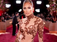 A bolsa texturizada de Jennifer Lopez custa US $ 79.000 – mas encontramos uma sósia de US $ 45 Jennifer Lopez