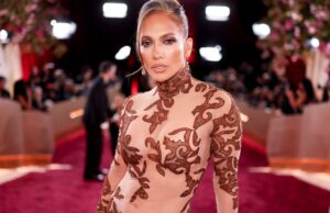 A bolsa texturizada de Jennifer Lopez custa US $ 79.000 – mas encontramos uma sósia de US $ 45 Jennifer Lopez