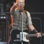 A canção de protesto anti-ICE de Bruce Springsteen condena os assassinatos em Minneapolis e o 'Rei Trump'