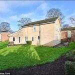 Esta propriedade de cinco quartos em York tem um preço mínimo pedido impressionante de £ 1,1 milhão