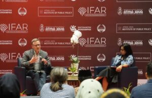 A democracia dos EUA na era Trump torna-se material para reflexão acadêmica A democracia dos EUA na era Trump torna-se material para reflexão acadêmica