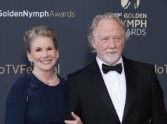 A esposa de Timothy Busfield postou sobre abuso sexual infantil semanas antes do mandado GettyImages-93341396Timothy-Busfield-está-enfrentando-mandado-de-prisão-para-acusações-de-abuso-sexual-infantil.jpg