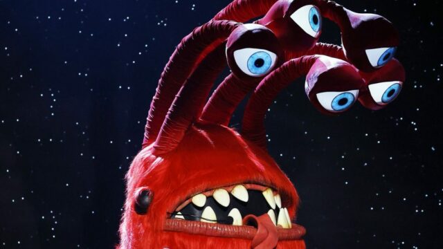 A estreia da 14ª temporada de 'The Masked Singer' revela a identidade dos olhos arregalados: aqui está a celebridade sob o traje
