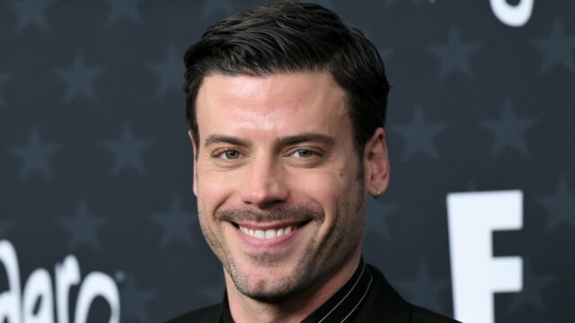 A estrela de 'Heated Rivalry' François Arnaud reage ao fato de Miley Cyrus querer fazer uma música para a segunda temporada e se pergunta se ela 'nos dará um desconto'
