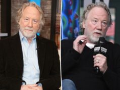 A estrela de ‘West Wing’, Timothy Busfield, foi condenada a pagar US $ 150 mil por caso envolvendo alegações de agressão sexual infantil 30 anos antes do mandado de prisão A estrela de 'West Wing', Timothy Busfield, foi condenada a pagar US $ 150 mil por caso envolvendo alegações de agressão sexual infantil 30 anos antes do mandado de prisão