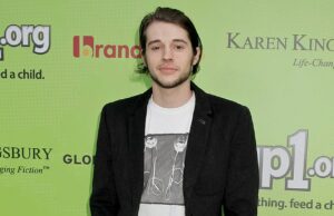 A ex-namorada da estrela do Disney Channel Matt Prokop quebra o silêncio sobre sua chocante acusação de pornografia infantil ao alegar ‘anos de abuso’ A ex-namorada da estrela do Disney Channel Matt Prokop quebrou o silêncio depois que a notícia de sua chocante acusação de pornografia infantil veio à tona. Prokop visto em 2013 em West Hollywood
