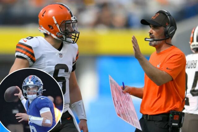 A história de sucesso de Kevin Stefanski que pode torná-lo Baker Mayfield nº 6 do Cleveland Browns conversa com o técnico Kevin Stefanski durante um jogo de 2021.