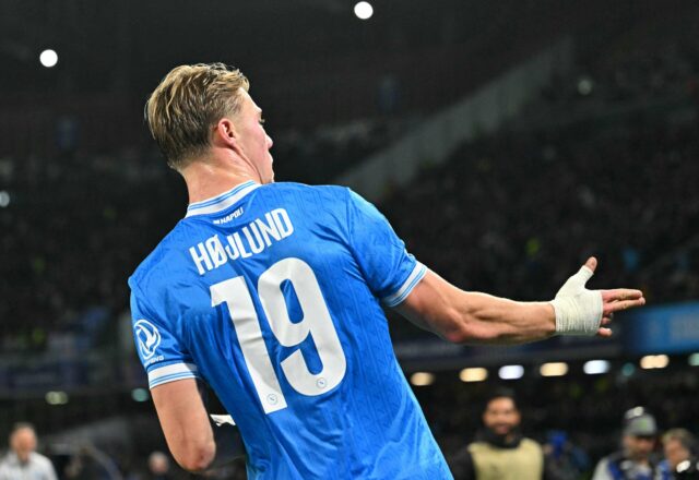 Rasmus Hojlund em ação pelo Napoli.