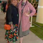 A mãe de Sophie Ellis-Bextor, Janet Ellis, 70, falou sobre ter tido 10 abortos espontâneos em apenas cinco anos (visto em 2022)