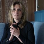 Uma mãe enlutada ficou chorando no BBCBreakfast enquanto exigia respostas sobre a morte de seu filho adolescente após imagens perturbadoras de seus momentos finais