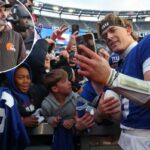 A maior tarefa dos Giants fora de temporada é encontrar o treinador perfeito para Jaxson Dart – e por onde eles devem começar