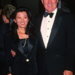 O complexo de Gene Hackman em Santa Fé parece ter sido adquirido após 11 dias no mercado. A propriedade no Novo México foi listada como 'pendente' pela corretora Sotheby's International Realty; isso significa que uma oferta foi feita; visto em 1994