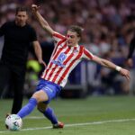 Jogadores do Manchester United comemoram a vitória sobre os Wolves.