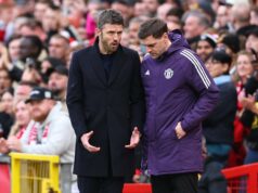 A previsão de Michael Owen entre Arsenal x Man Utd para o jogo da Premier League ‘realmente’ combina com um time, ‘Na verdade, eu imagino…’ Amad e Bryan Mbeumo comemoram