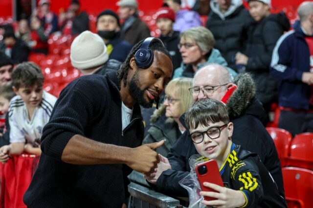 Antoine Semenyo durante a partida da terceira rodada da FA Cup entre Manchester City e Exeter City em 2026 em Manchester, Inglaterra.