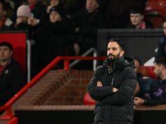 A promessa de Ruben Amorim aos torcedores do Man Utd será posta à prova após sua saída Ruud van Nistelrooy de perto.