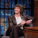 A que horas é a estrela de 'Heated Rivalry' Connor Storrie no 'TODAY Show'? Assista de graça