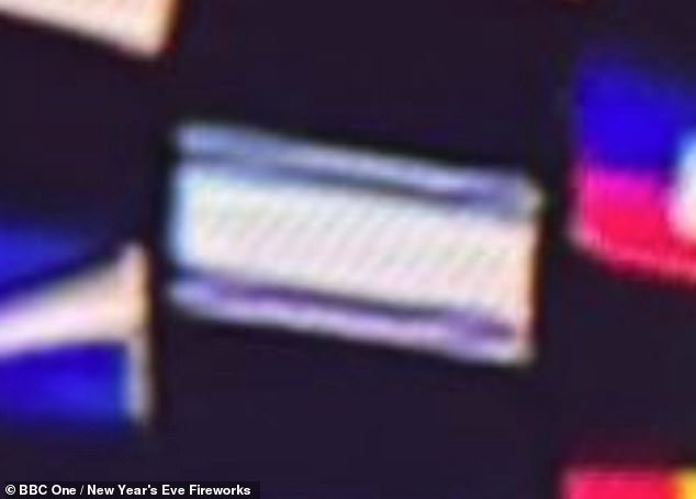 A queima de fogos de artifício de Sadiq Khan no A bandeira de Israel na queima de fogos de artifício só tinha branco com duas listras azuis sem estrela de David